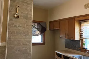 605 Durbin St, Gary, IN 46406 - Photo 9