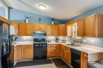 7832 Murrelet Street, Hobart, IN 46342 - Photo 13