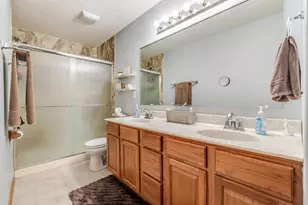 7832 Murrelet St, Hobart, IN 46342 - Photo 7