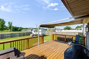 7832 Murrelet St, Hobart, IN 46342 - Photo 21