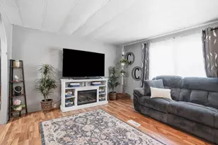 9390 N 1000 W, Demotte, IN 46310 - Photo 5