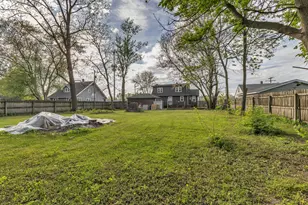 6187 Cleveland St, Merrillville, IN 46410 - Photo 23