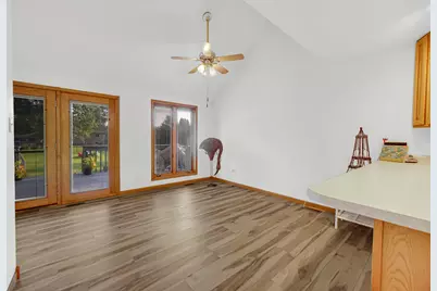 315 Kenbridge Court, Valparaiso, IN 46385 - Photo 9