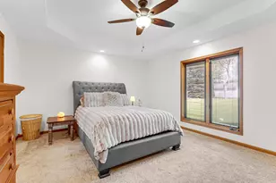 315 Kenbridge Ct, Valparaiso, IN 46385 - Photo 15