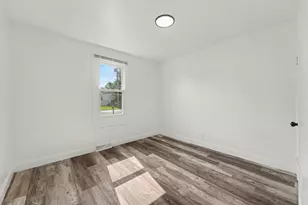 9522 Erie St, Highland, IN 46322 - Photo 13