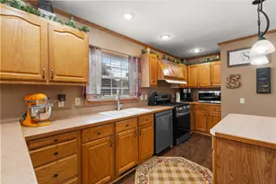 403 W 10th St, Hobart, IN 46342 - Photo 11
