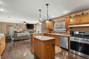 403 W 10th St, Hobart, IN 46342 - Photo 9
