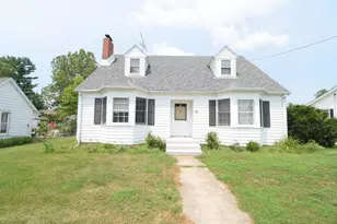 108 W Beaver St, Morocco, IN 47963 - Photo 1
