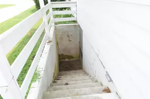 108 W Beaver St, Morocco, IN 47963 - Photo 5