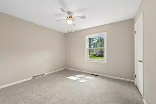 1009 Illinois St, Valparaiso, IN 46383 - Photo 15