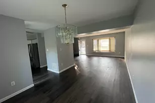 6082 Pennsylvania St, Merrillville, IN 46410 - Photo 3