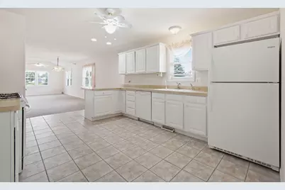 1001 Carnation Street SE #B, Demotte, IN 46310 - Photo 7