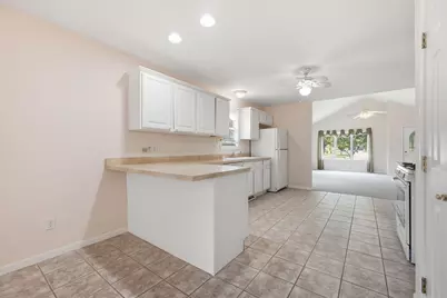 1001 Carnation Street SE #B, Demotte, IN 46310 - Photo 9