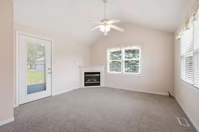 1001 Carnation Street SE #B, Demotte, IN 46310 - Photo 19