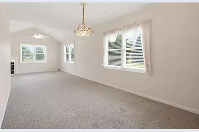 1001 Carnation Street SE #B, Demotte, IN 46310 - Photo 15