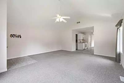 1001 Carnation Street SE #B, Demotte, IN 46310 - Photo 5
