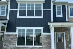 1609 Parkside Ln, Dyer, IN 46311 - Photo 1