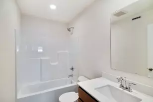 1609 Parkside Ln, Dyer, IN 46311 - Photo 7