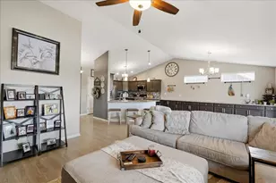 13947 Breakwater Ln, Cedar Lake, IN 46303 - Photo 11