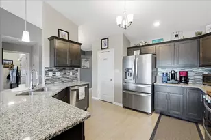 13947 Breakwater Ln, Cedar Lake, IN 46303 - Photo 5