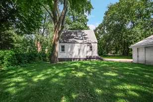 1820 Warren St, Lake Station, IN 46405 - Photo 25