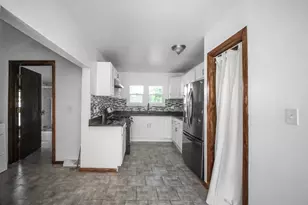 1820 Warren St, Lake Station, IN 46405 - Photo 9