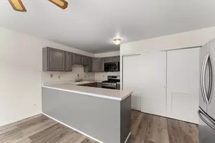 2111 Dorchester Ln, Schererville, IN 46375 - Photo 7