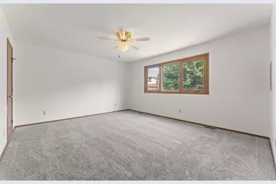 2111 Dorchester Lane #B, Schererville, IN 46375 - Photo 11