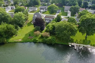 1076 Shoreline Rd, Crown Point, IN 46307 - Photo 3