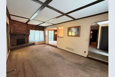 1076 Shoreline Road, Crown Point, IN 46307 - Photo 5