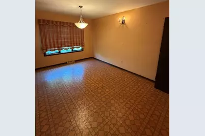 1076 Shoreline Road, Crown Point, IN 46307 - Photo 11