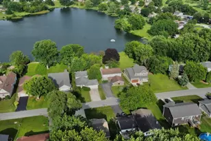 1076 Shoreline Rd, Crown Point, IN 46307 - Photo 37
