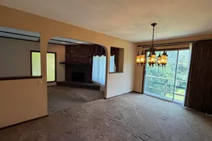 1076 Shoreline Rd, Crown Point, IN 46307 - Photo 7