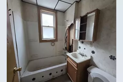 4828 McCook Avenue, East Chicago, IN 46312 - Photo 5