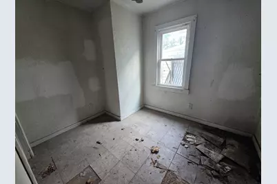 4828 McCook Avenue, East Chicago, IN 46312 - Photo 7