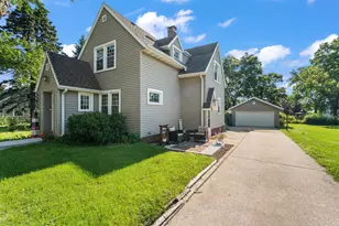 221 N Pennsylvania St, Hobart, IN 46342 - Photo 5