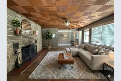 2223 W Oak Street, La Porte, IN 46350 - Photo 5