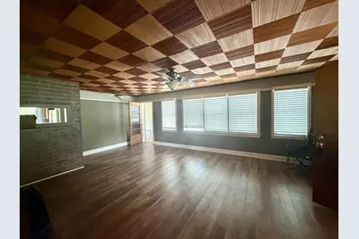 2223 W Oak Street, La Porte, IN 46350 - Photo 7