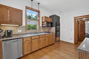 909 Pennsylvania Ave, La Porte, IN 46350 - Photo 15