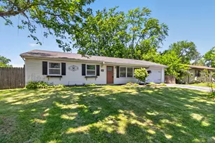 760 Acadia Rd, Valparaiso, IN 46385 - Photo 5