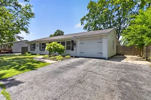 760 Acadia Rd, Valparaiso, IN 46385 - Photo 13