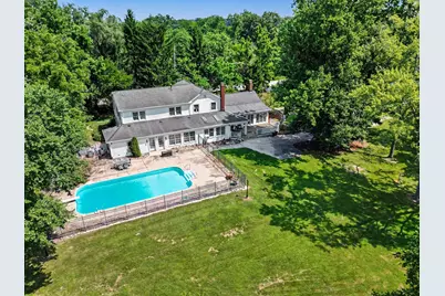 238 W Joliet Road, Valparaiso, IN 46385 - Photo 1