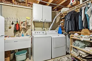 10667 Millard Dr, Saint John, IN 46373 - Photo 23