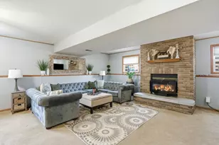 10667 Millard Dr, Saint John, IN 46373 - Photo 17