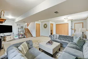 10667 Millard Dr, Saint John, IN 46373 - Photo 19