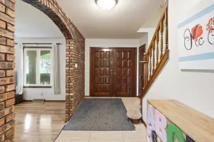 9218 Greenwood Ave, Munster, IN 46321 - Photo 3