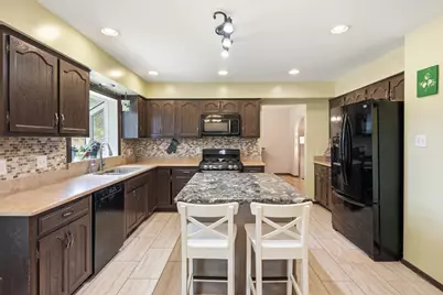 9218 Greenwood Avenue, Munster, IN 46321 - Photo 9
