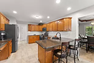 8530 Heather Ct, Saint John, IN 46373 - Photo 13
