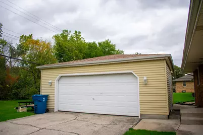 400 E 52nd Avenue, Merrillville, IN 46410 - Photo 37