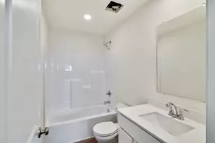 1603 Parkside Ln, Dyer, IN 46311 - Photo 13